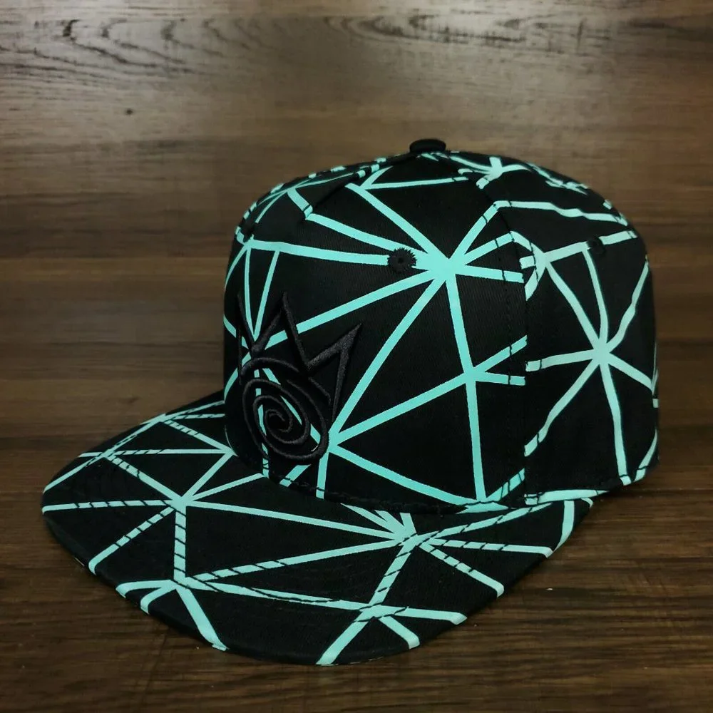 Reflective Black Teal Geo Print Snapback Hat Flash Reactive Triangles Cap NWT‎